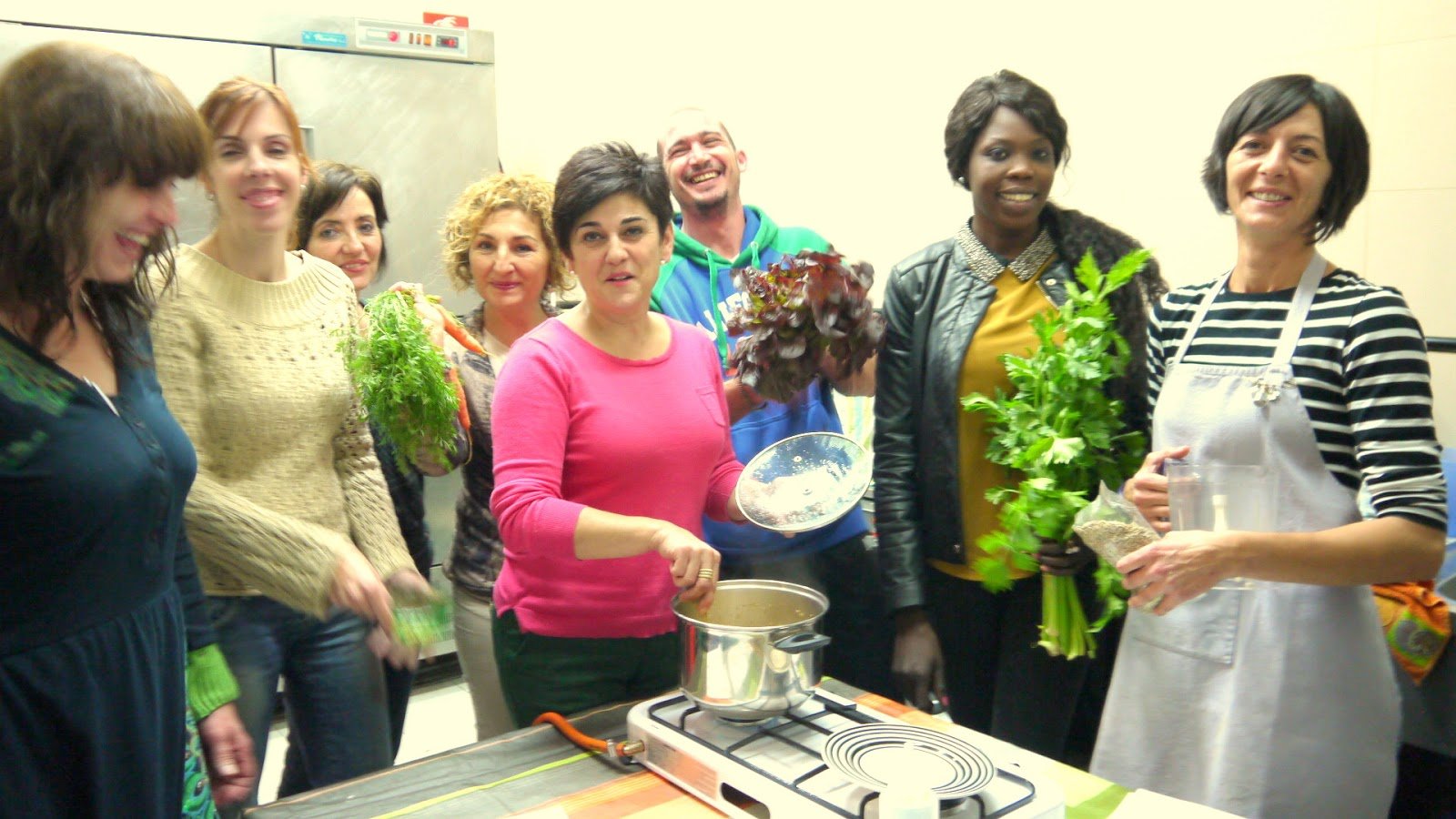 Talleres de cocina alternativa en el Centro Social de La Pobla de Vallbona